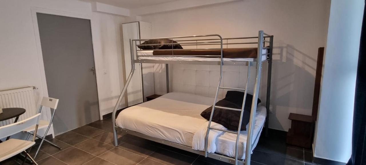 Hotel Sainte-Barbe Guignes-Rabutin Екстер'єр фото